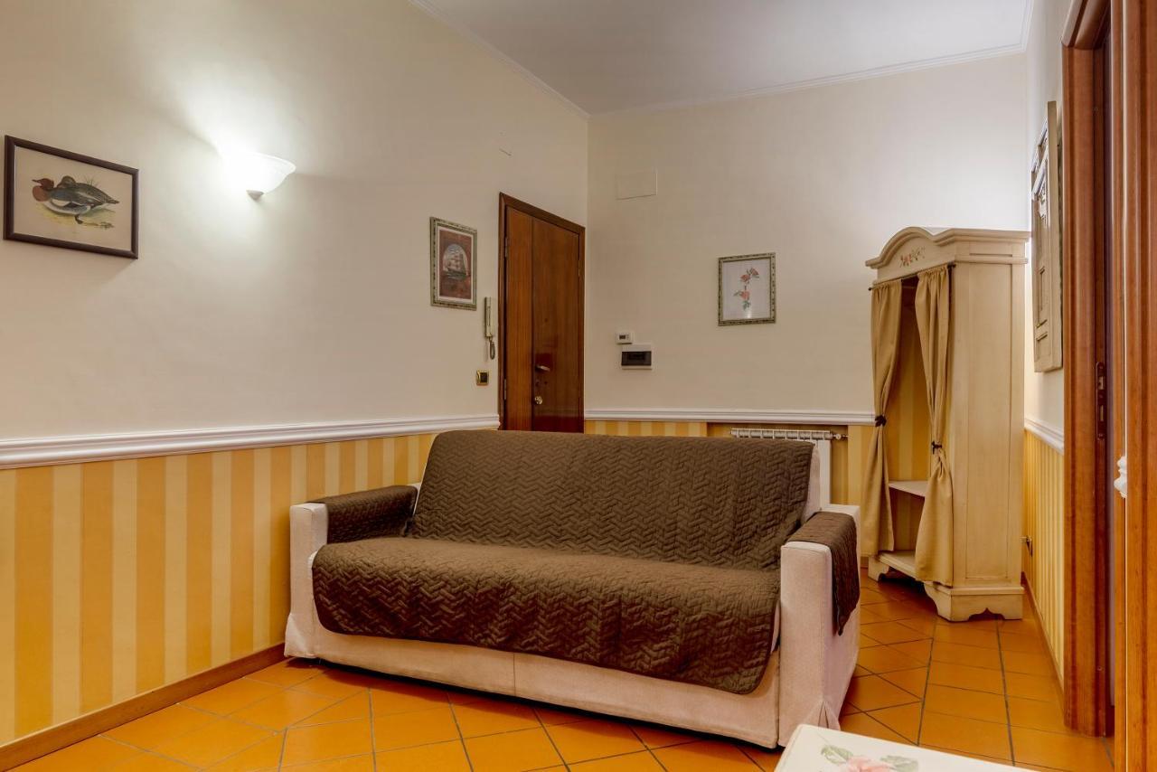 San Pietro Cozy Apartment With Terrace! Rome Bagian luar foto
